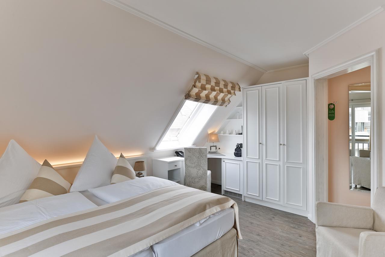 Hotel Uthland Вестерланд Екстериор снимка